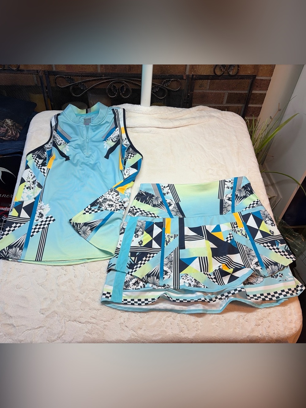 LUCKY IN LOVE 2 Piece Set Flip Skort (Sz M 8-10) Top (Sz L 12) Blue Multi Color